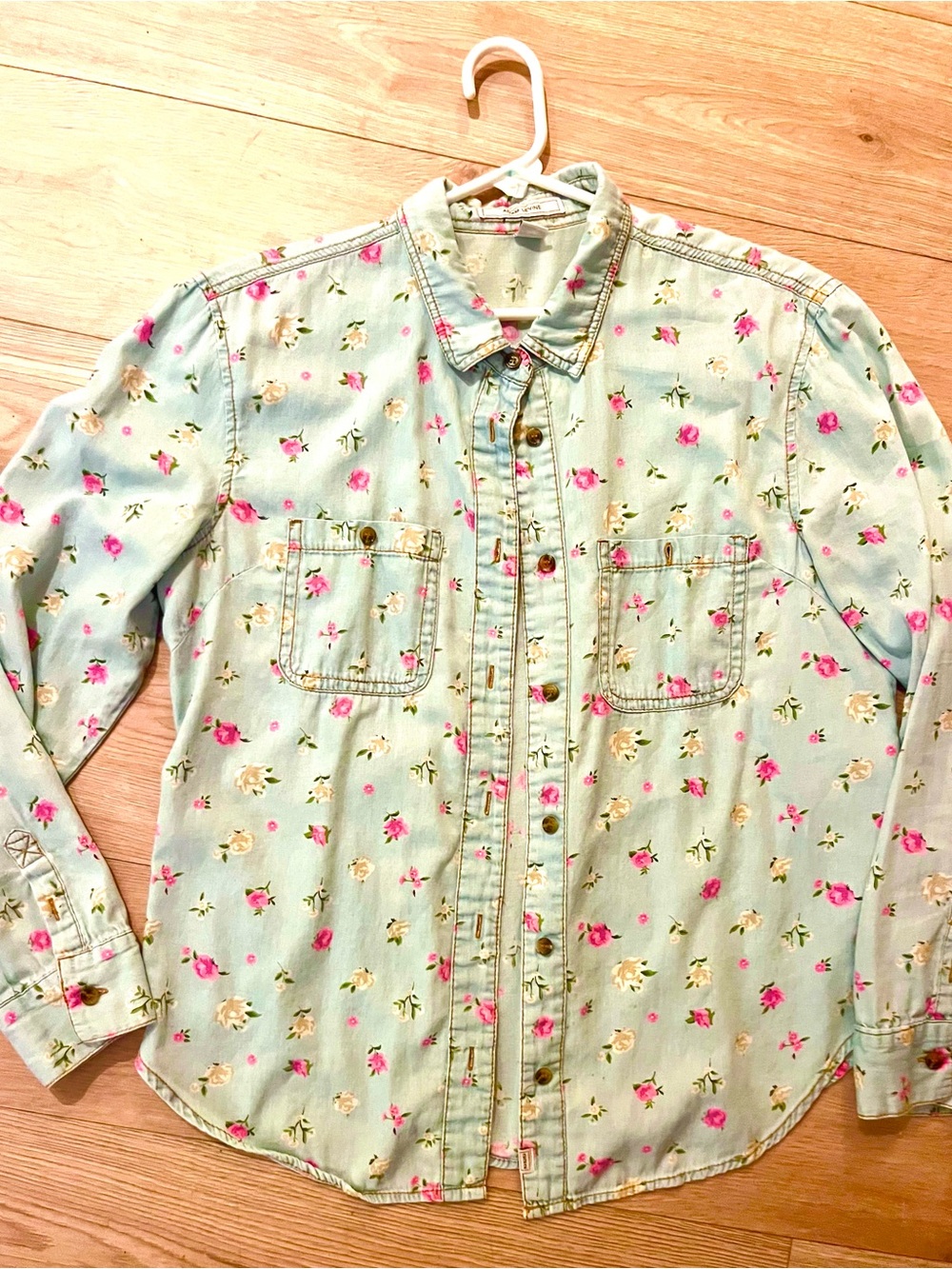 Adam Levine Light Blue Floral Button-Up Shirt